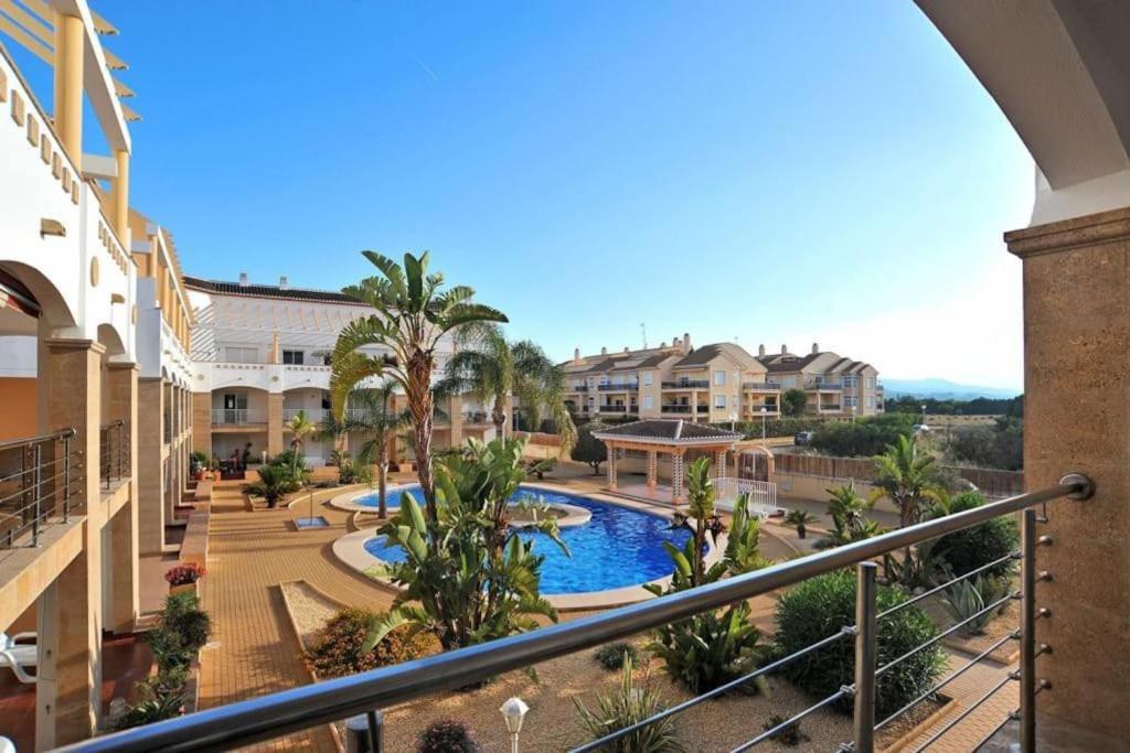 Elegante Apartamento Zona Arenal Platja de Larenal Ngoại thất bức ảnh